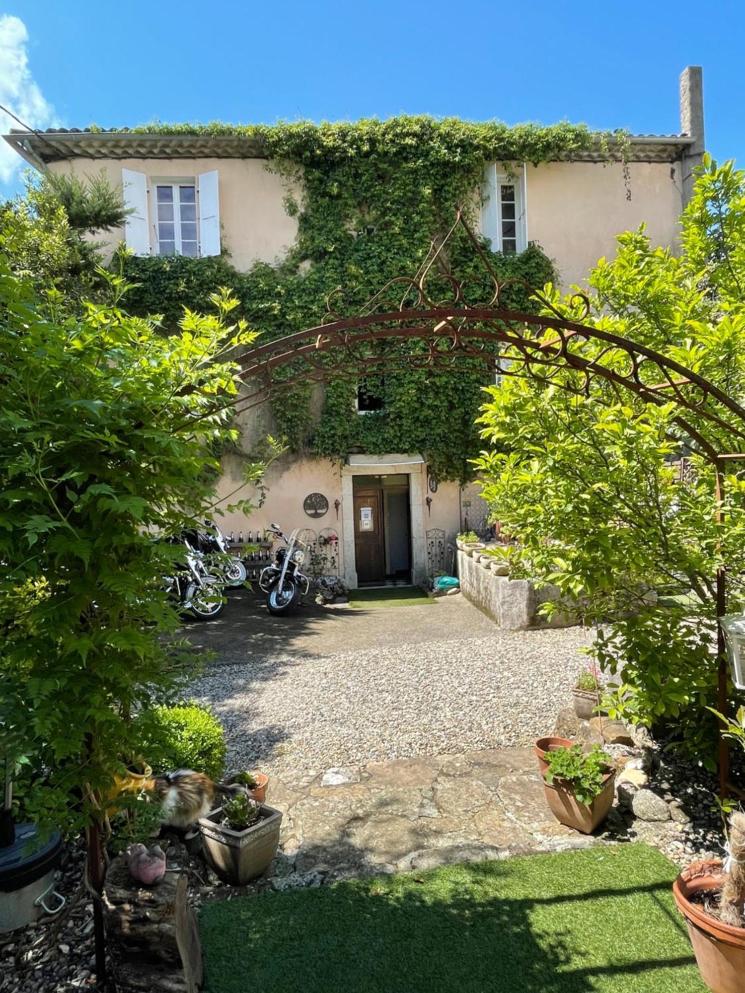 Maison Du Manoir Vallon-Pont-dʼArc Εξωτερικό φωτογραφία